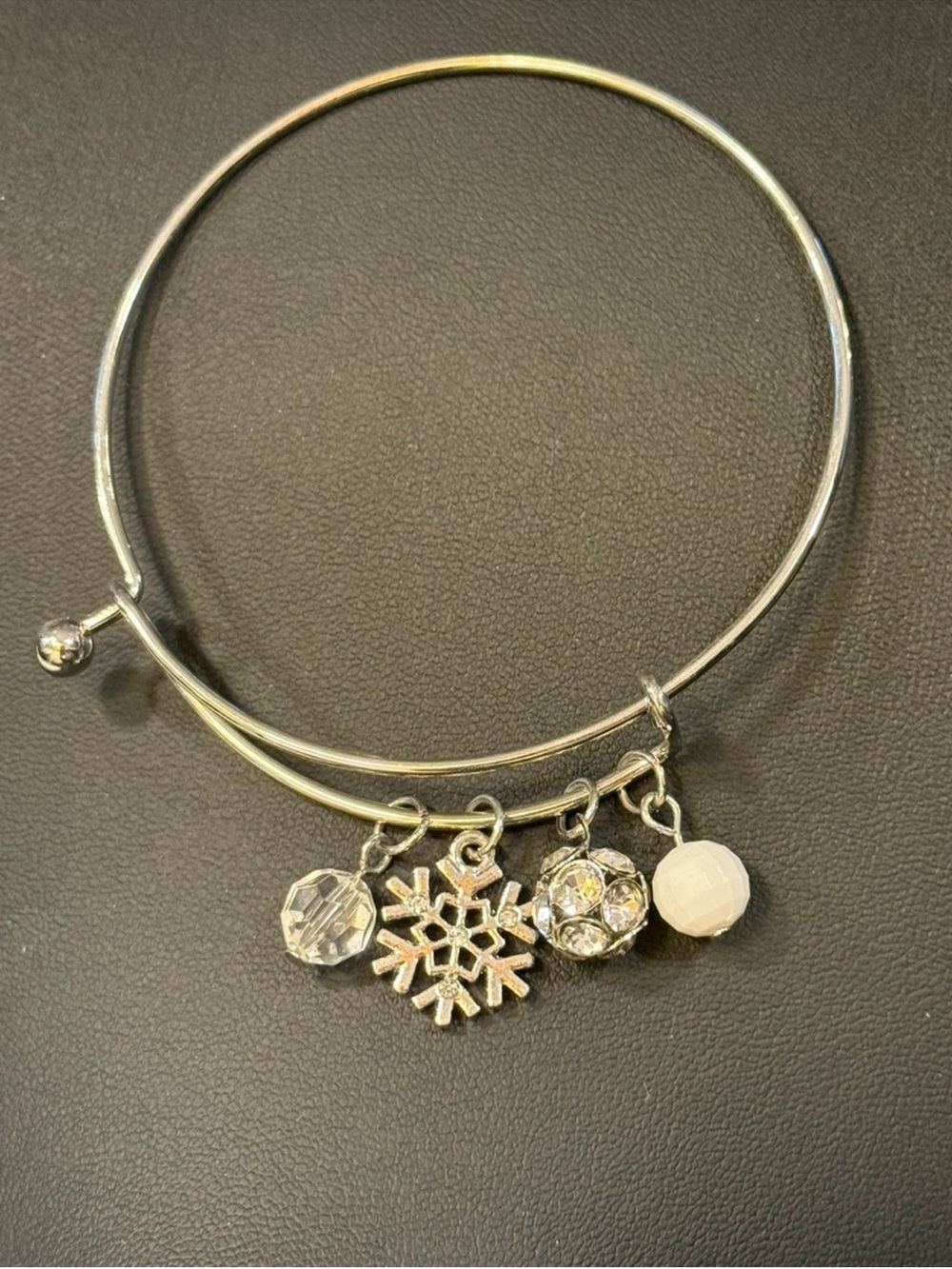 Snowflake Bracelet - Picture 1 of 2